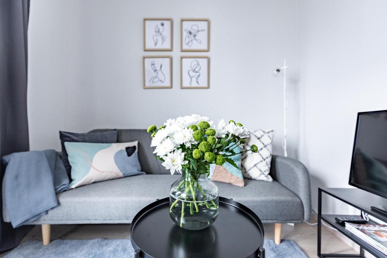 רובניימי Arctic Blue City Suite מראה חיצוני תמונה